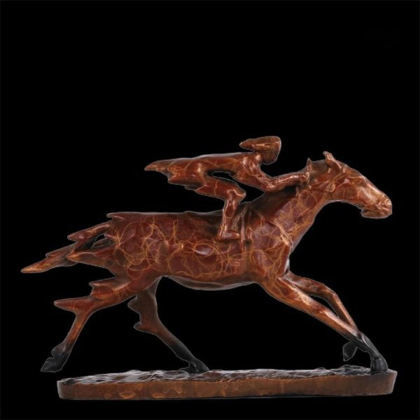 Sculpture en bronze d'un cheval en mouvement