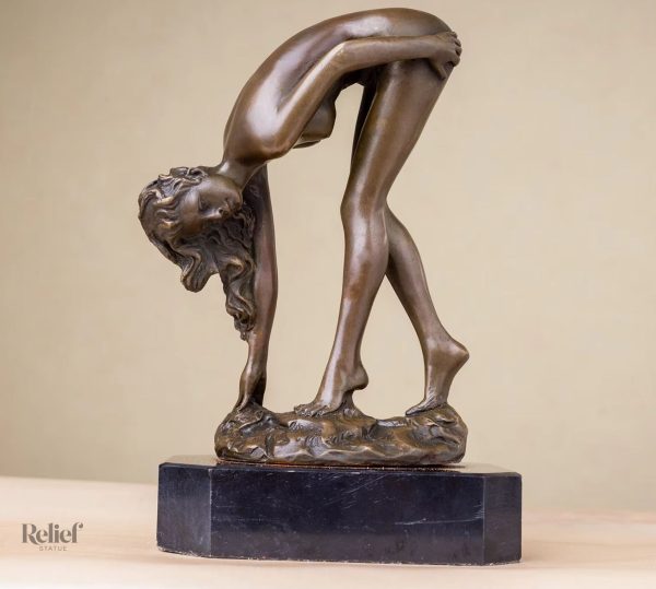 Statue en bronze femme nue 19 cm design artistique