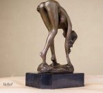 Figurine en bronze, femme nue 19 cm, style contemporain