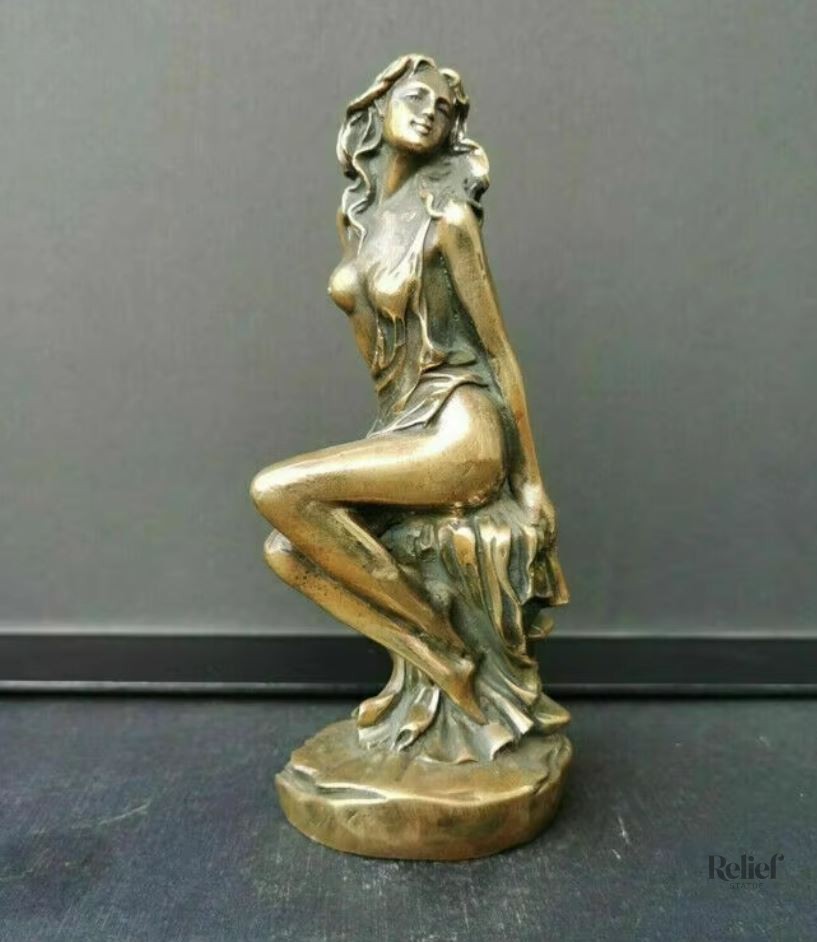 Statue Femme Nue