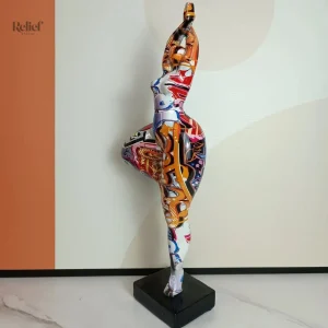 Statue Femme en bois, large taille 46 cm