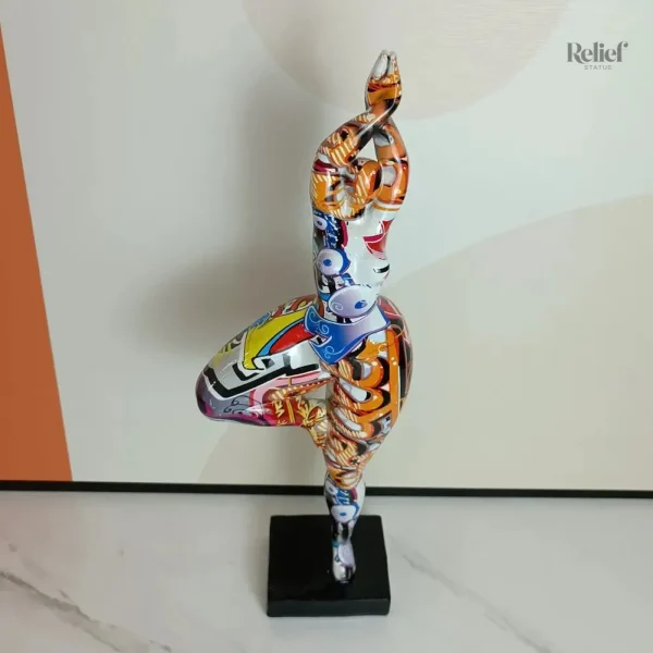 Statue 46 cm, représentation artistique de la féminité
