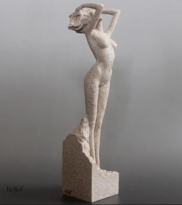 statue-femme-nue-en-gres-32-cm-1 Statue femme nue en grès 32 cm, élégante et artistique