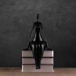 Statue féminine décorative en forme ronde, 37 cm