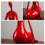 Sculpture moderne de femme, design nu et harmonieux