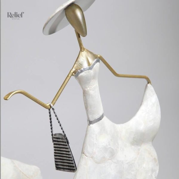 Sculpture femme vintage, 55 cm, pour salon ou bureau