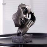 Statue décorative femme effet bronze 22 cm