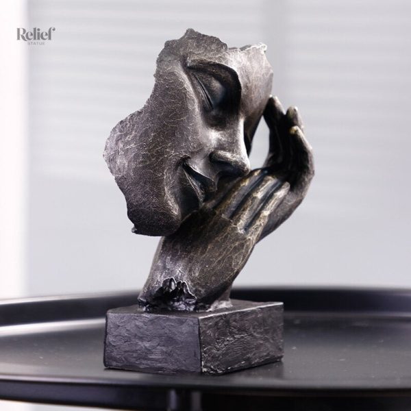 Statue décorative femme effet bronze 22 cm