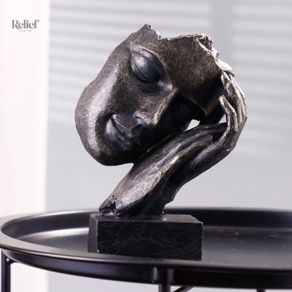 Figurine femme visage style bronze 22 cm