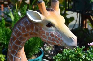 Girafe décorative en résine pour extérieur, 49 cm de hauteur