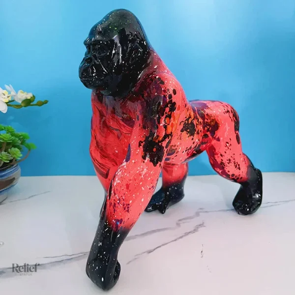 Figure de gorille, œuvre en peinture, 27 cm