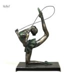 Figure de gymnaste femme en style rétro 27 cm