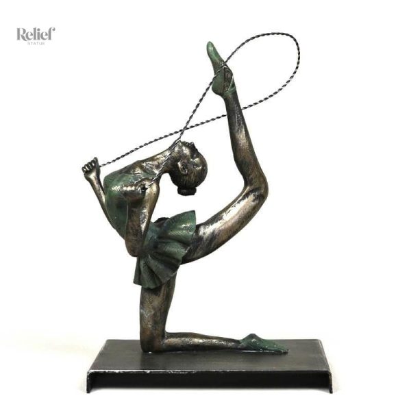 Figure de gymnaste femme en style rétro 27 cm