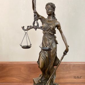 Statue décorative de Thémis en bronze 34 cm