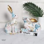Décoration animale : statue de lapin pastel unique