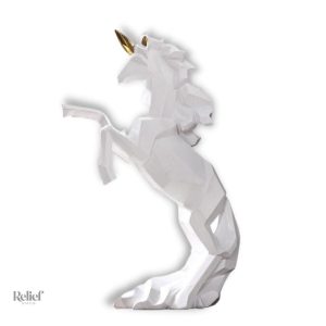 Statue licorne origami élégante en décoration intérieure