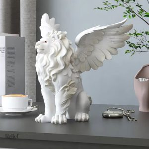 Lion ailé en résine blanche, 27 cm de hauteur