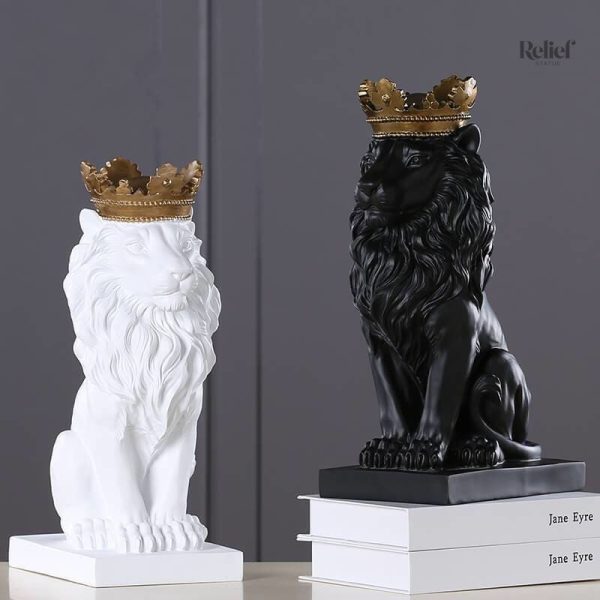 Statue décorative représentant un lion imposant