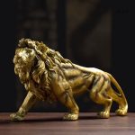 Lion miniature en décoration, 18 cm pour une touche raffinée