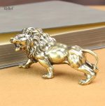 Lion en métal 4 cm, décoration minimaliste pour intérieur
