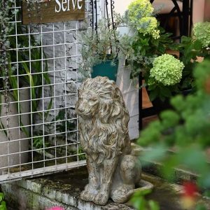 Lion décoratif en résine pour l'aménagement extérieur