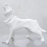 Loup en origami stylisé pour intérieur contemporain