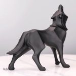 Élégante statue loup en origami pour collectionneurs