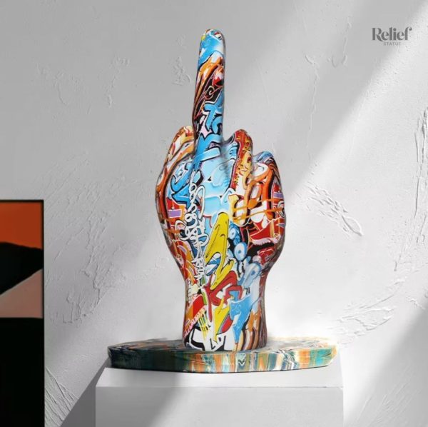 statue-main-doit-du-milieu-19-cm-1 Statue main doight du milieu 19 cm, design artistique contemporain
