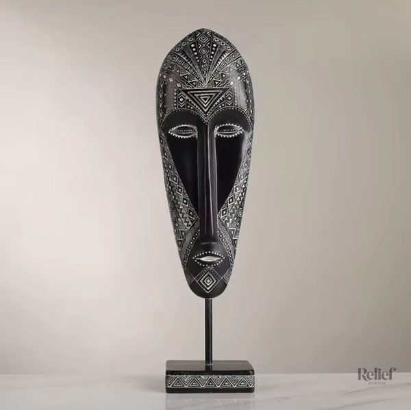 statue-masque-africain-noir-et-blanc-41-cm-1 Statue masque africain noir et blanc 41 cm