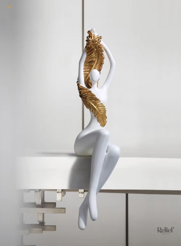 Statue féminine design en résine, couleur blanche