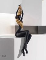Sculpture femme contemporaine en résine, couleur noire