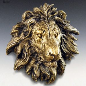 Détail de la statue murale lion design contemporain