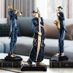 Statue d'un homme musiciens en groupe