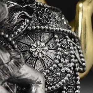 Statue de Napoléon en métal argenté, hauteur 28 cm