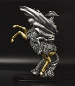 Figurine Napoléon sur cheval, finition argentée élégante
