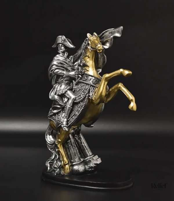 Statue décorative Napoléon à cheval, style classique
