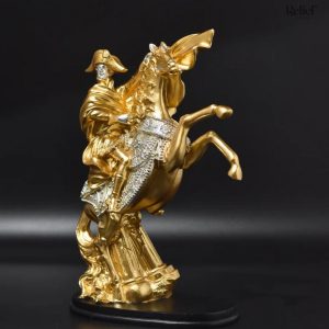 Figurine Napoléon équestre en métal doré, 28 cm