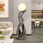 Statue abstraite nordique en argent
