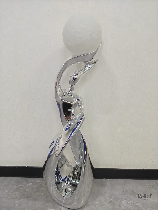 Statue en chrome 82 cm, décoration intérieure scandinave