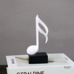 Sculpture unique inspirée par les notes de musique