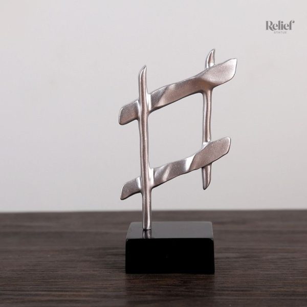 Sculpture contemporaine en hommage à la musique