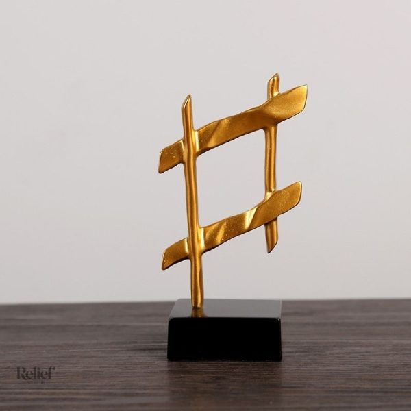 Sculpture artistique sur le thème de la note de musique