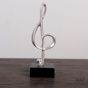 Statue musicale moderne en sculpture contemporaine