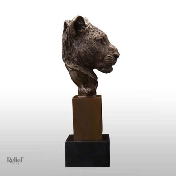 Réplique en bronze de panthère, élégante sculpture