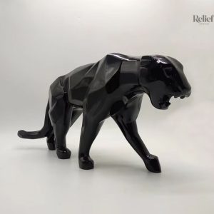 Panthère origami en résine noire, décoration moderne