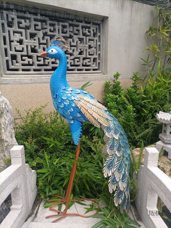Élégante sculpture de paon, pièce maîtresse en métal décoratif