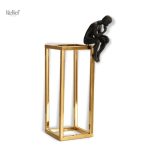 Statue Homme Le Penseur, design artistique contemporain