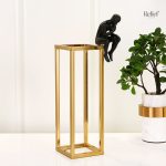 Design unique de statue masculine pour espace de vie