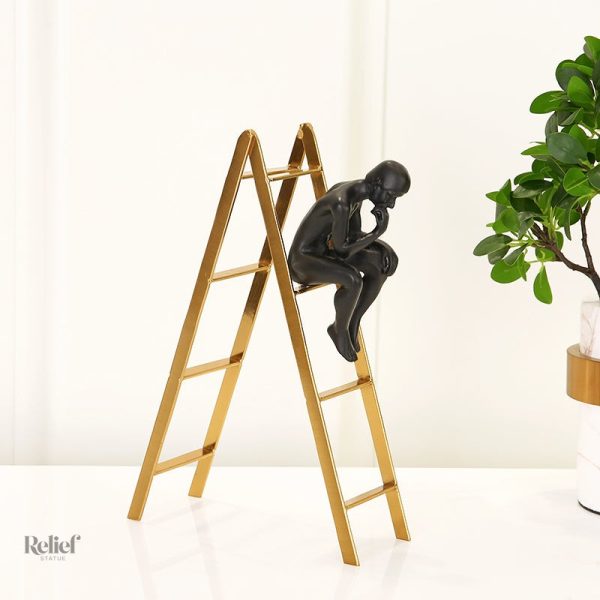 Sculpture contemporaine du Penseur, pièce décorative