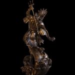 Figurine de Poséidon, symbole de la mer